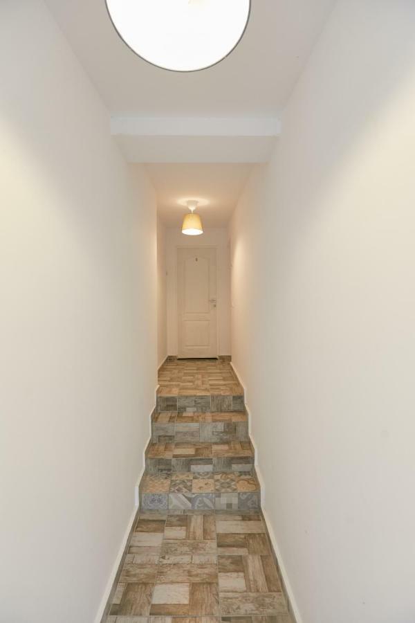 Stanford Apartments ブカレスト エクステリア 写真